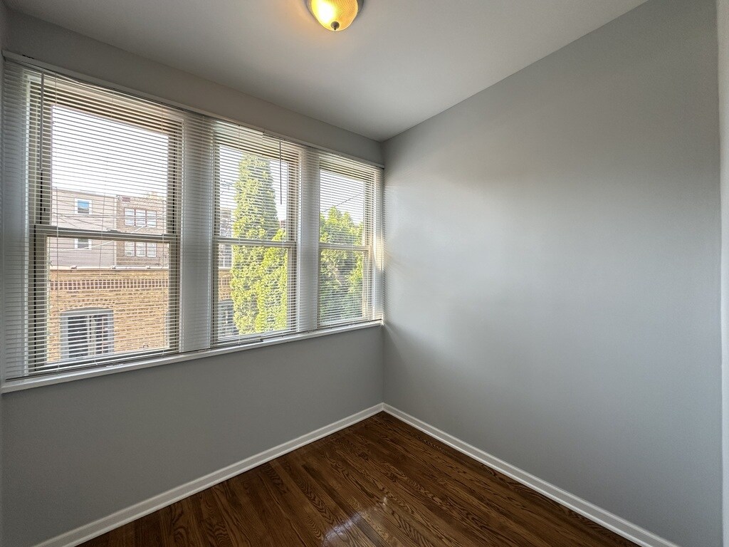 Building Photo - 6218 N Bell Ave