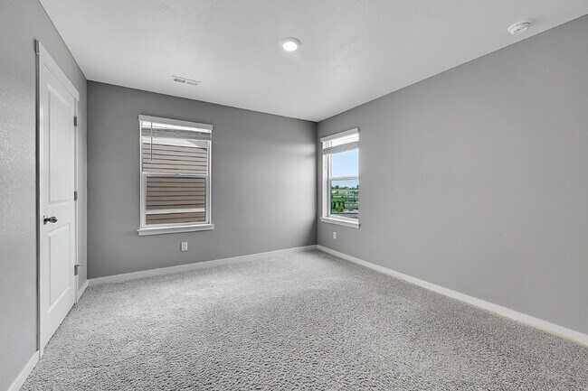 Building Photo - $2,995.00, 4 bedrooms, 2.5 baths with a bi...