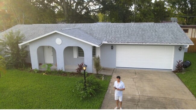 Building Photo - 793 Aspen Dr