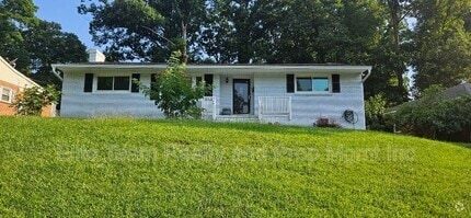 Building Photo - 513 Webster Pl