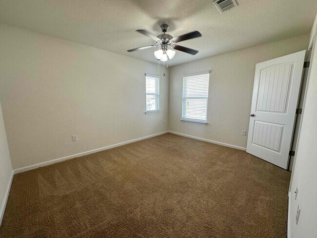 Building Photo - 733 Widgeon Wy