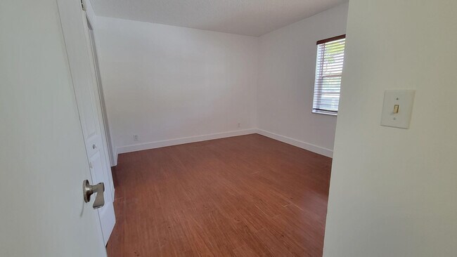 Building Photo - 3712 N University Dr