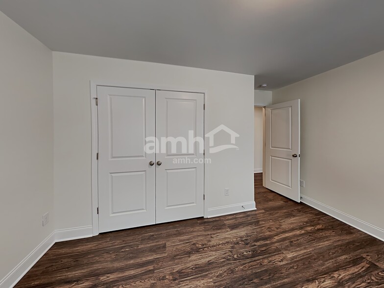 Building Photo - 625 Woodall Rd