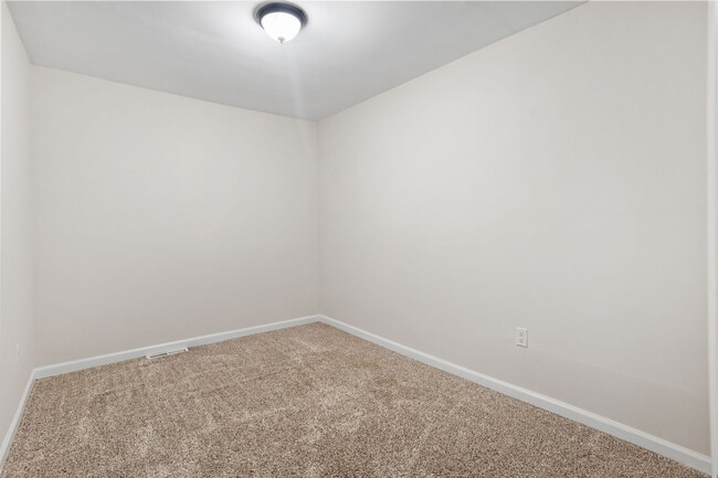 Building Photo - 158 Peterson Blvd