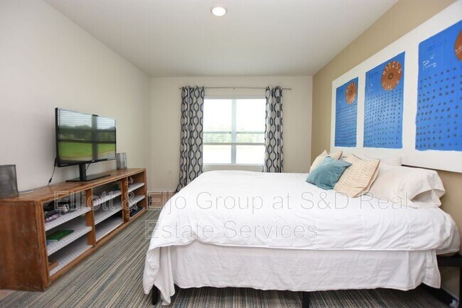 Building Photo - 3393 Tawny Grove Pl