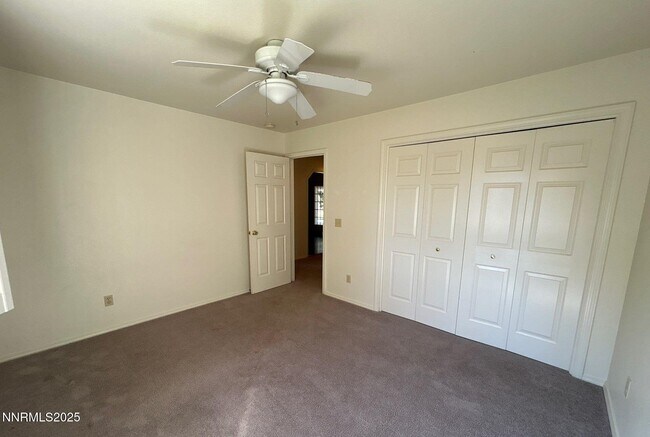 Building Photo - 5390 Vinewood Cir