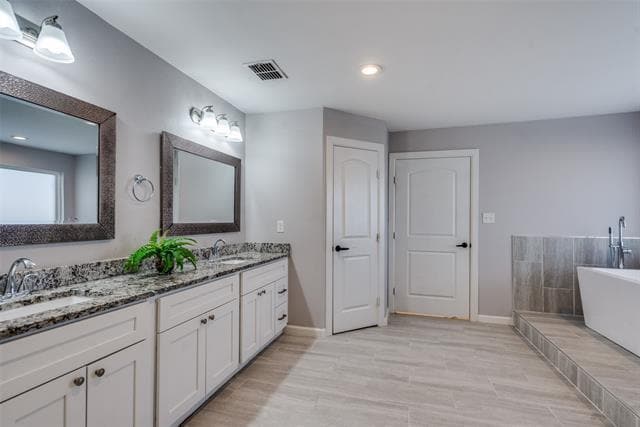 Building Photo - 6912 Taylor Ln