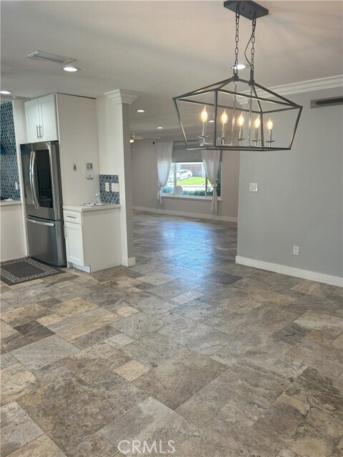 Building Photo - 808 Orchard Dr