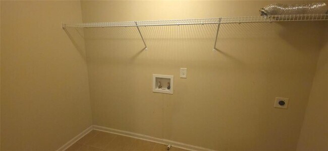 Building Photo - 539 Broughton Dr