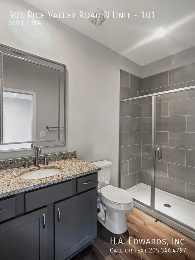 Building Photo - 901 Rice Vly Rd N