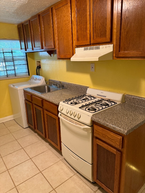 Building Photo - 1517 1st St NE