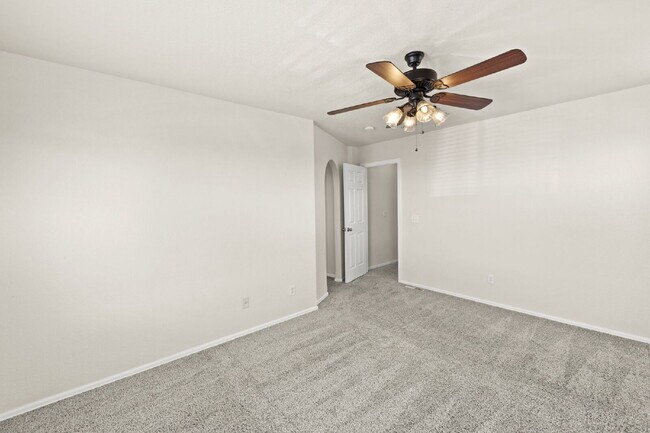 Building Photo - 2217 Inspiration Ln