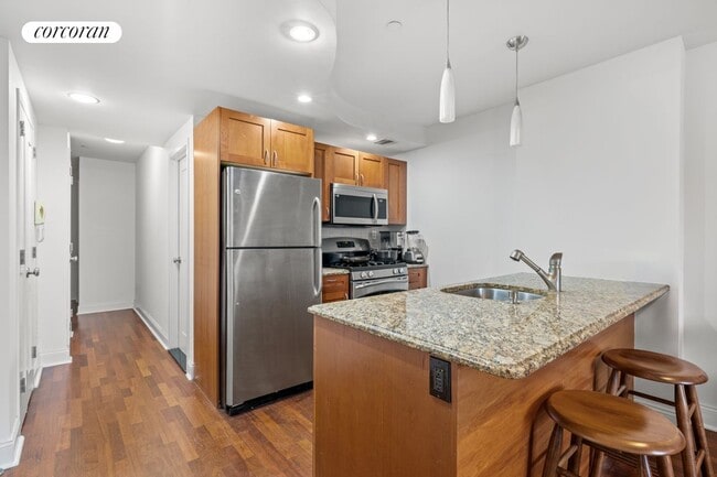 Building Photo - 721 Flushing Ave