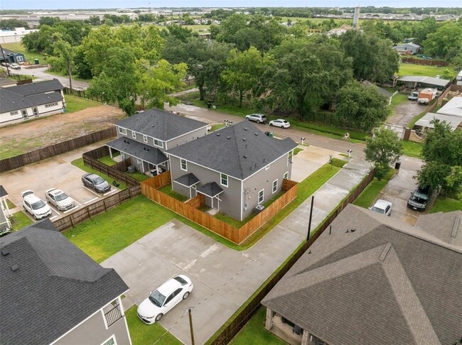 Building Photo - 6421 Osprey Dr