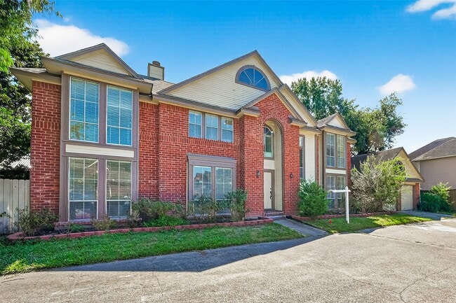 Building Photo - 1535 Beaconshire