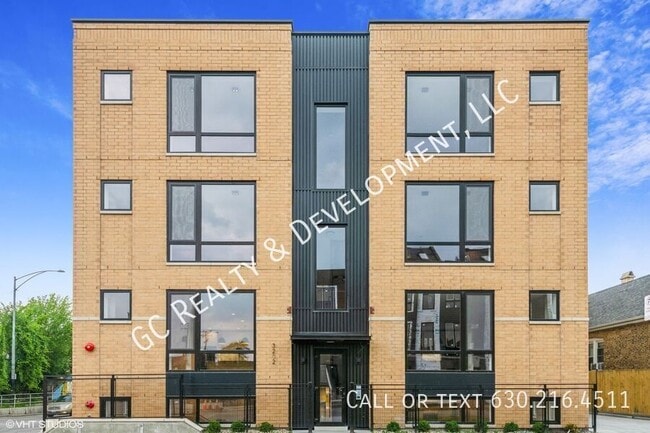 Primary Photo - 3202 N Kildare Ave