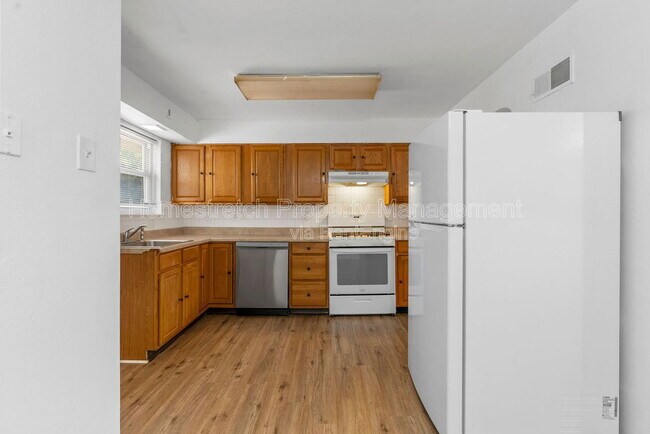 Building Photo - 500 N Elizabeth Ave