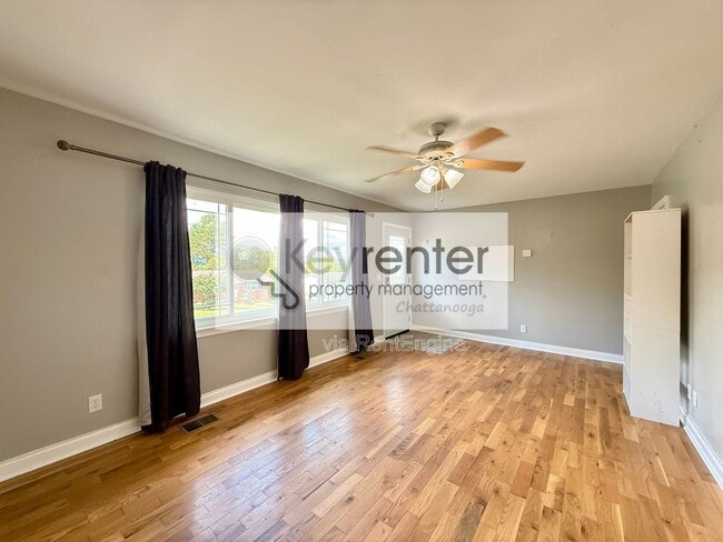 Building Photo - 7813 Holiday Hills Cir