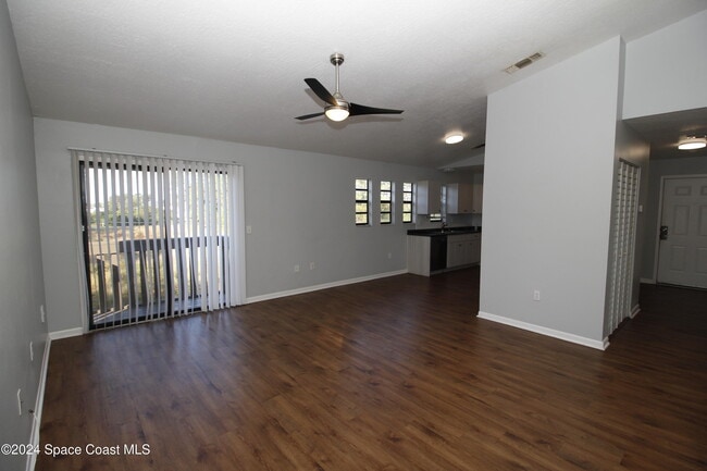 Building Photo - 440 Mercury Ave SE