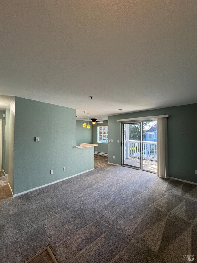 Building Photo - 511 Lighthouse Dr