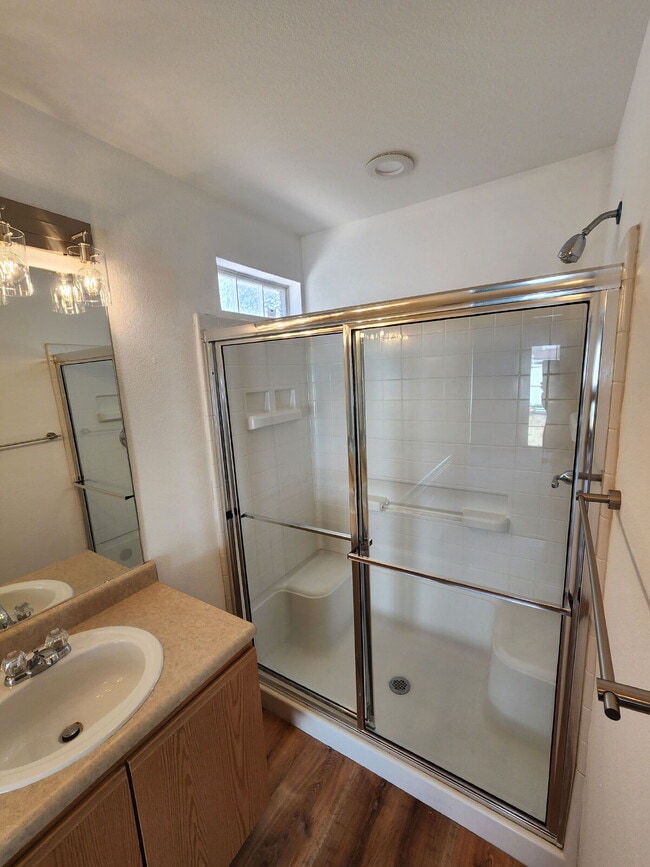 Building Photo - Great 3 Bed Ranch Style Home In Green Valley Ranch Neighborhood