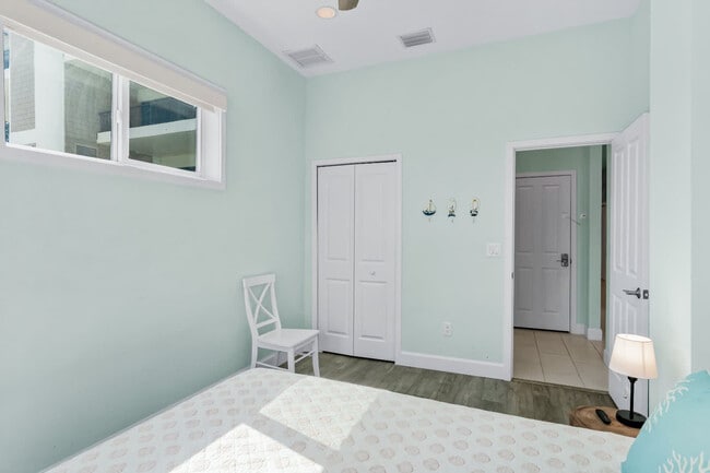 Building Photo - 19914 Gulf Blvd