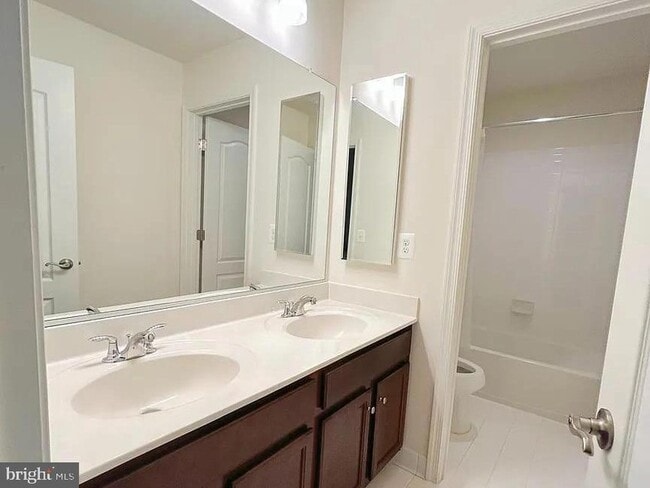 Building Photo - 24887 Coventry Grove Ct