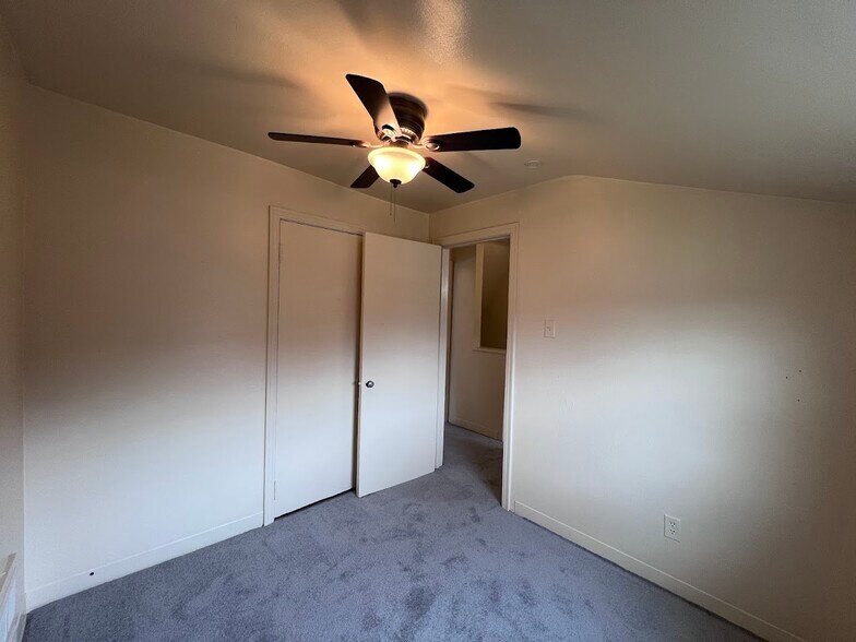 Building Photo - 320 San Juan Dr