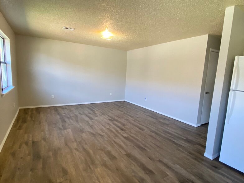 Living Room - 300 Fink Dr
