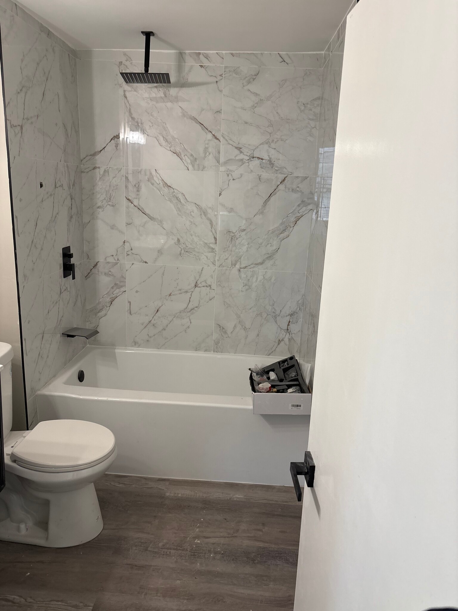 Building Photo - 47 Maple Ave