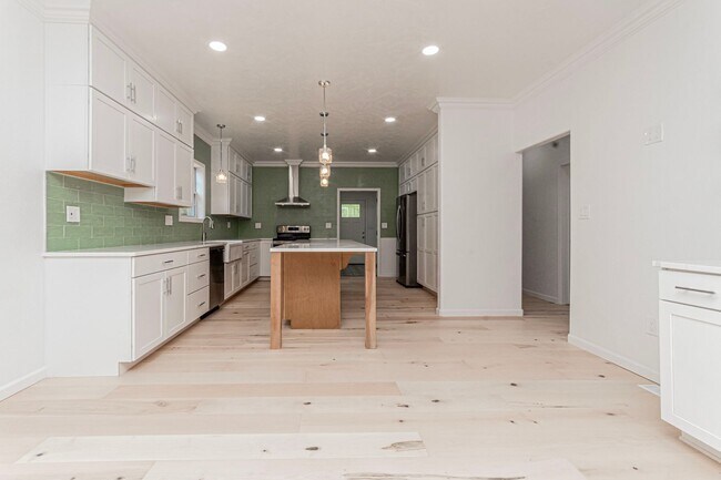 Building Photo - Please View 3D Virtual Walk-Through Before Scheduling a Showing