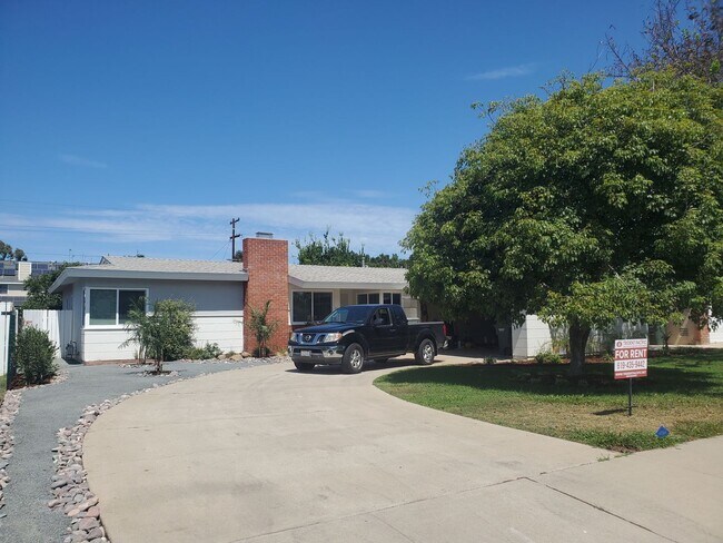 Building Photo - Recently Upgraded and Refreshed House with Pool and Casita