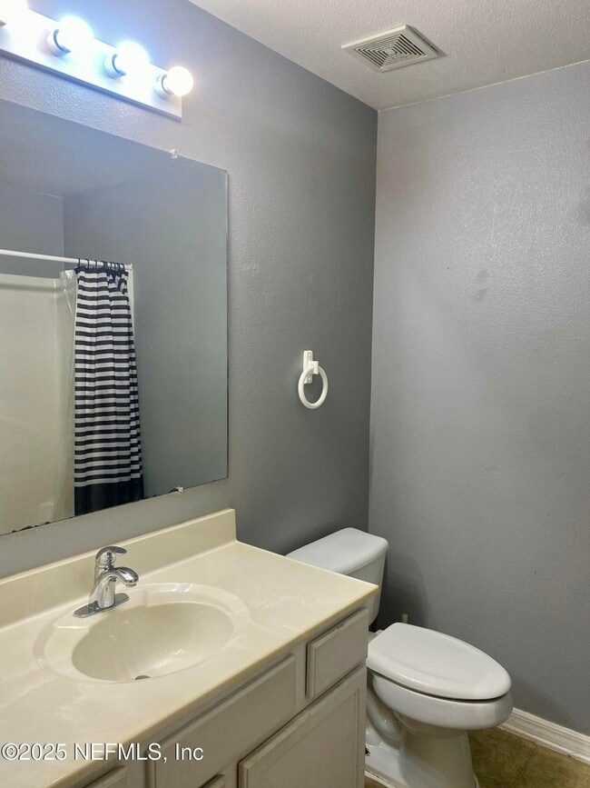 Building Photo - 3585 Alec Dr