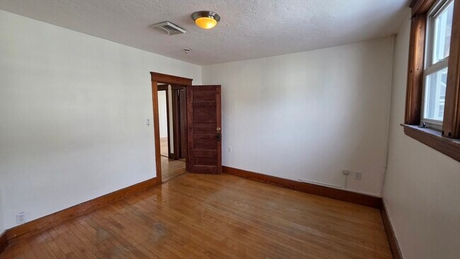 Building Photo - 46 Wachusett St