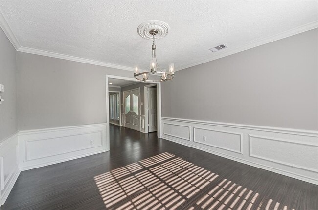 Building Photo - 4310 Brightwood Dr