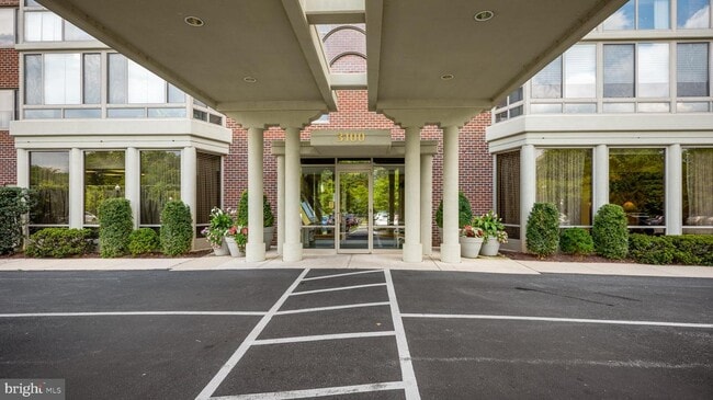 Building Photo - 3100 N Leisure World Blvd
