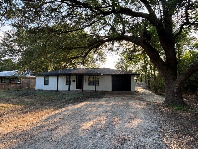 Building Photo - 445 Dallas St