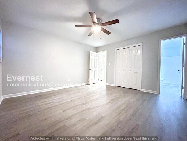 Building Photo - 1361 Fairridge Cir SW