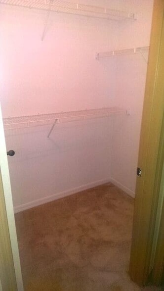 Building Photo - 10276 Fox Trail Rd S