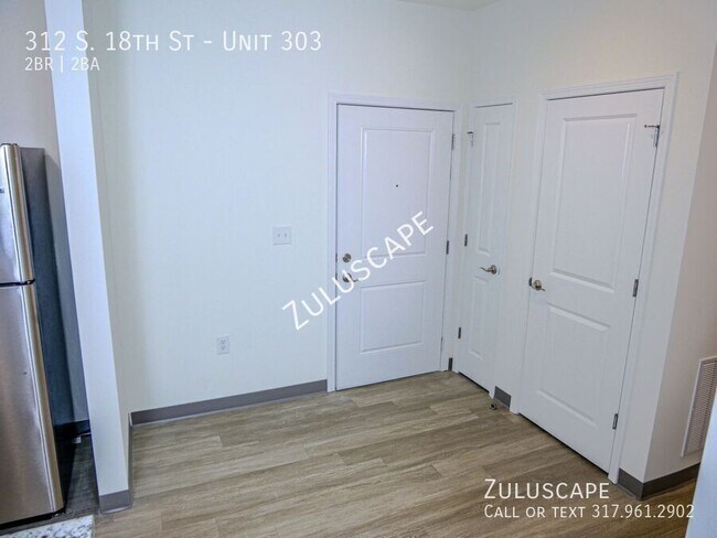 Building Photo - 312 S 18th St