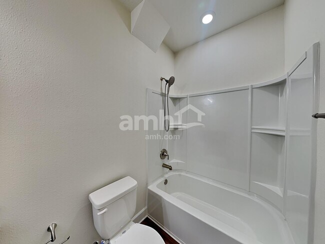 Building Photo - 1889 Silver Point