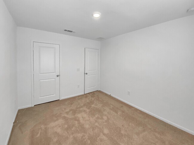 Building Photo - 11602 Braemar Village Dr