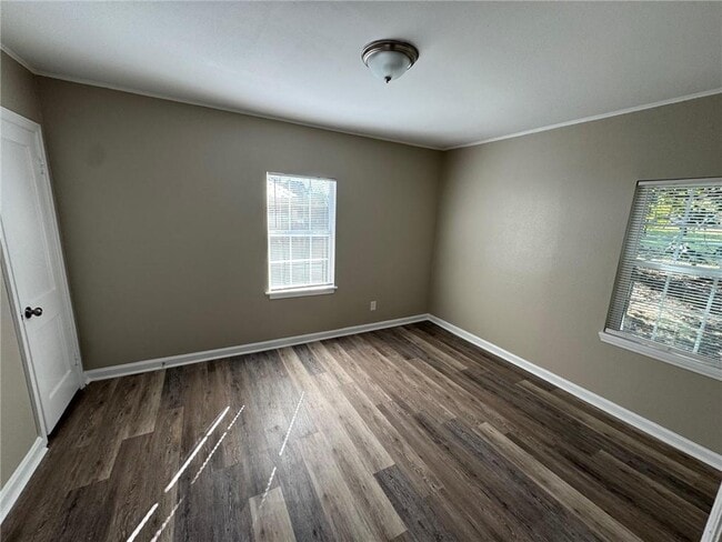 Building Photo - 154 Glenn Ave