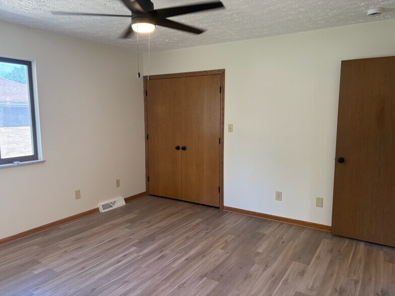 Building Photo - 1812 2nd St