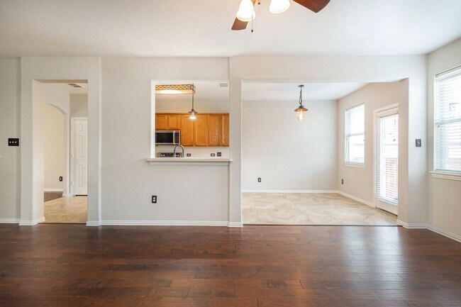 Building Photo - 1509 Heron Dr