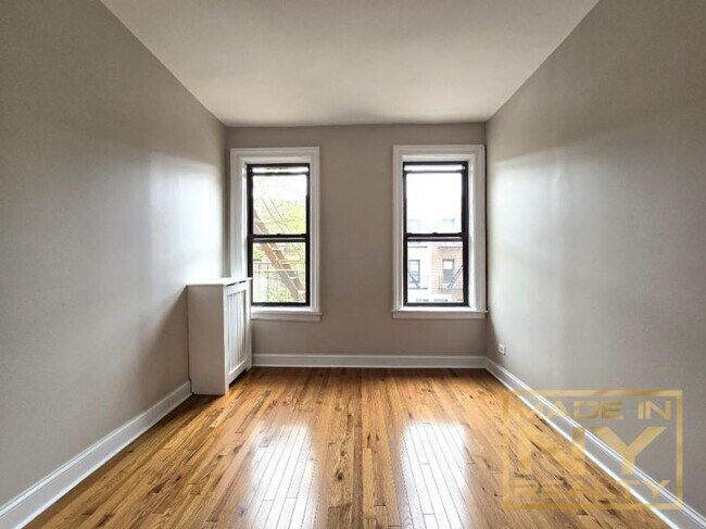 Building Photo - 1 bedroom in ASTORIA NY 11103