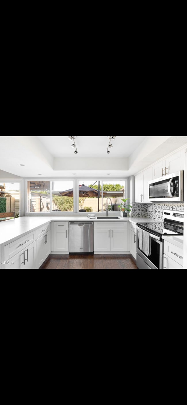 Building Photo - 5125 N Granite Reef Rd