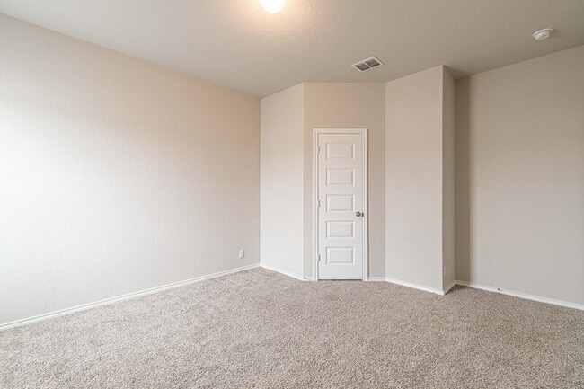 Building Photo - 9427 Somers Bend