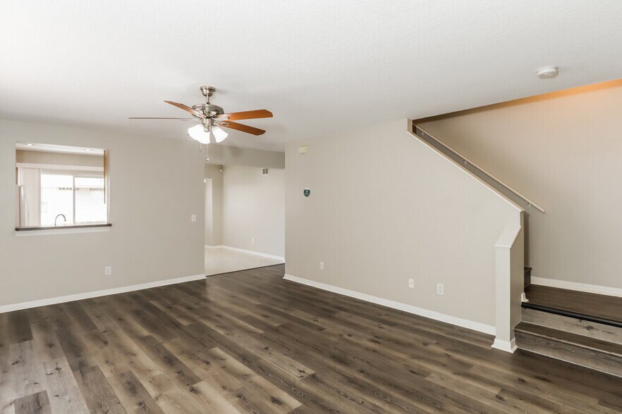 Building Photo - 1818 Horsechestnut Ct