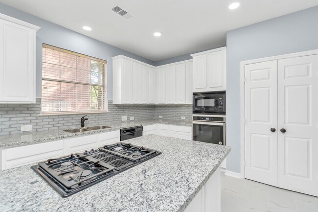 Building Photo - 19 Long Springs Pl